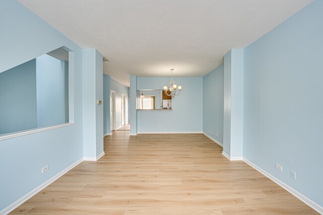 Building Photo - 2353 Twilight Dr