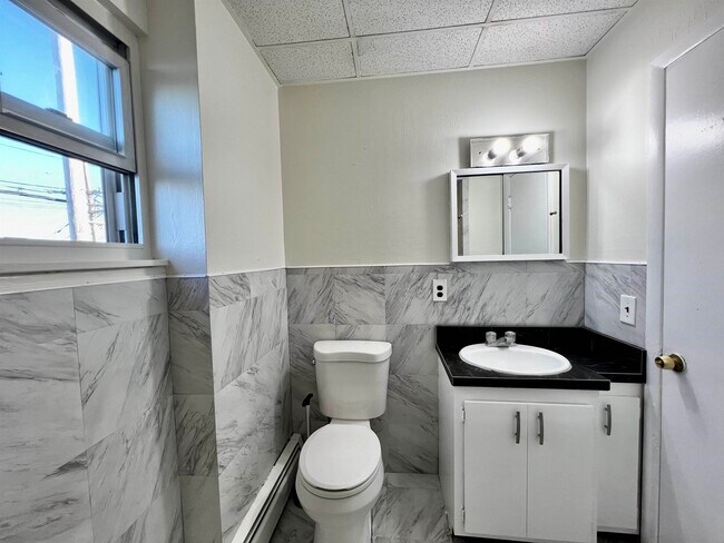 Foto del edificio - 455 Orient Way