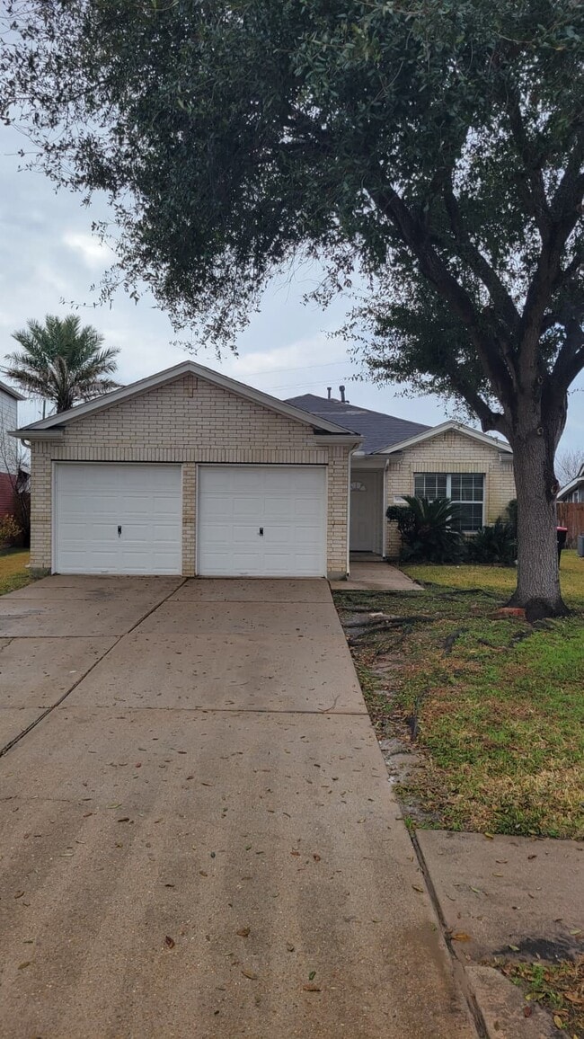 Building Photo - 14955 Sugar Sands Dr