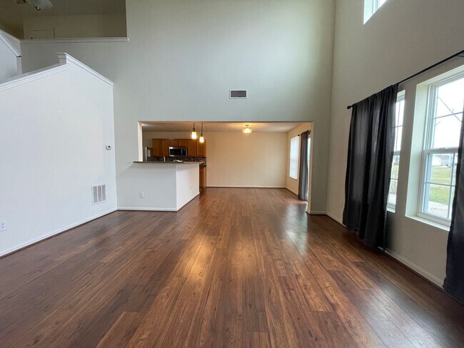 Foto del edificio - 2018 Creekstone Dr