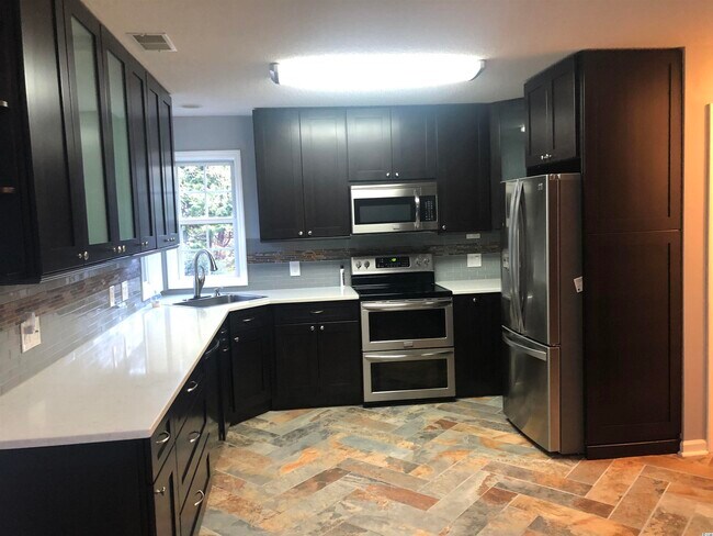 Foto del edificio - 536 Hawthorn Dr