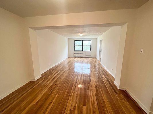 Building Photo - 1 bedroom in BRONX NY 10458