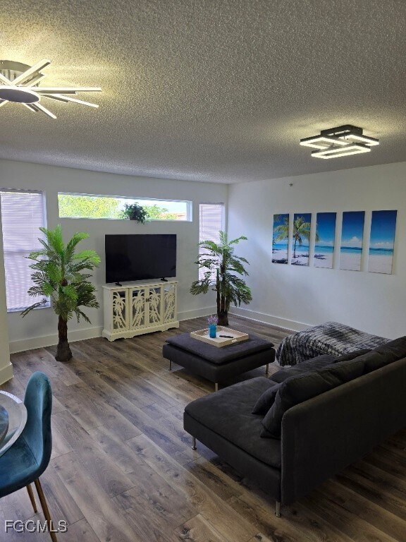 Foto del edificio - 8870 Colonnades Ct W