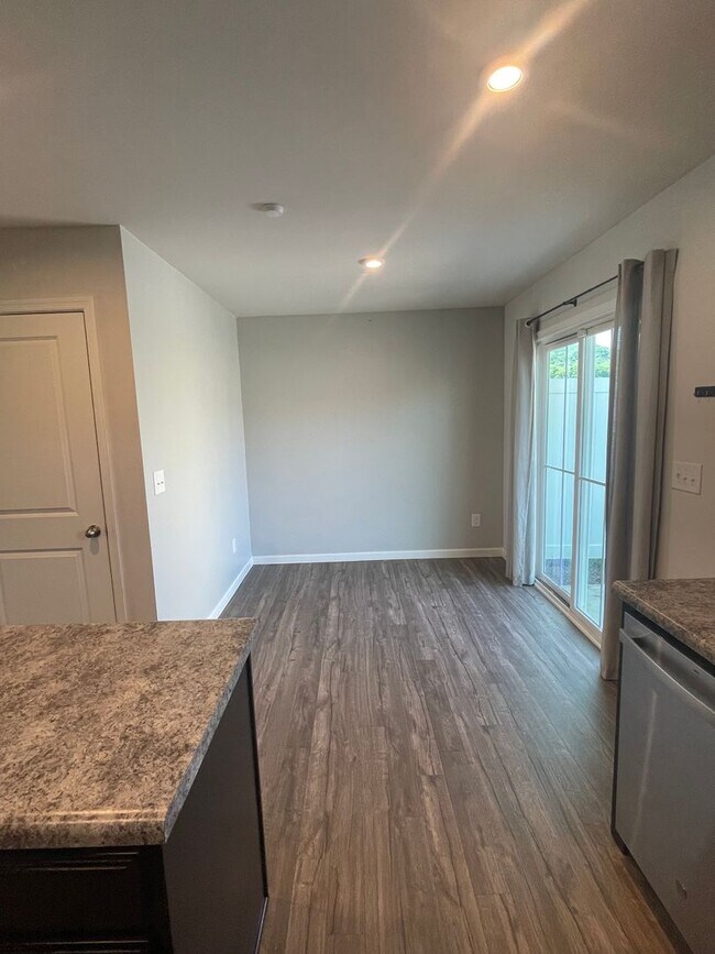 Foto del edificio - 1245 Havenbrook Dr