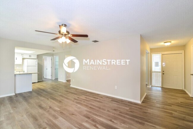 Building Photo - 4 Bedroom Pet-Friendly Home in MERRITT ISL...