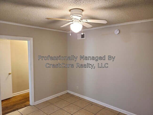 Foto del edificio - 4562 Hodge Rd