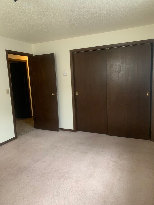 201 Columbia St Unit 2, Harrisburg, SD 57032 Apartments in Harrisburg