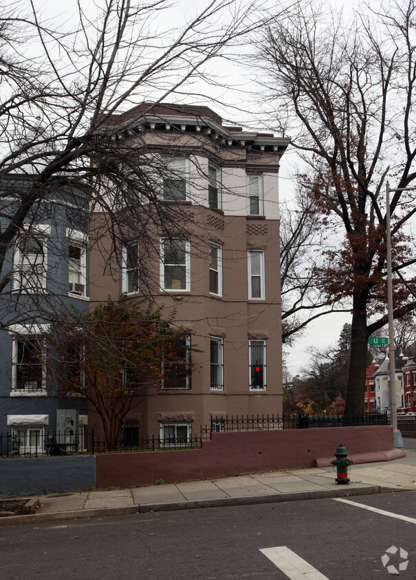 Building Photo - 2000 N Capitol St NW