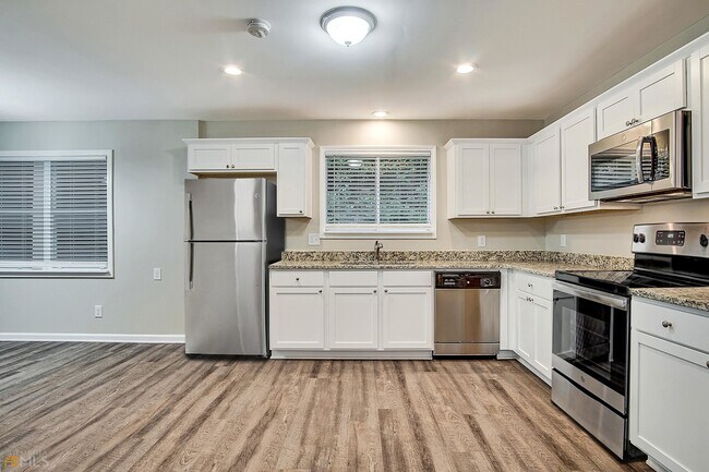 Building Photo - 3880 Springleaf Ct