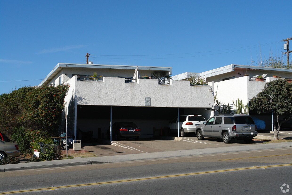 Primary Photo - 130-140 Tamarack Ave