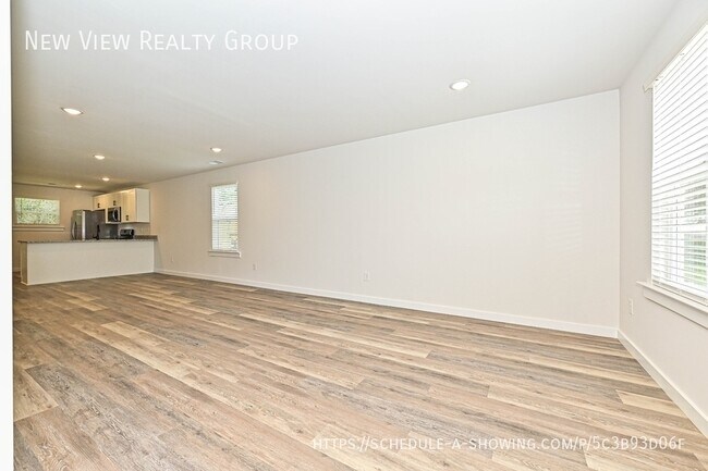 Foto del edificio - 504 12th Ave NE