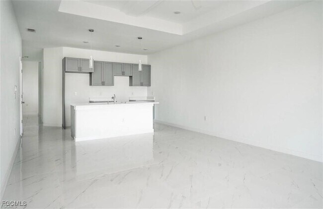 Foto del edificio - 2425 Mansfield Ave S