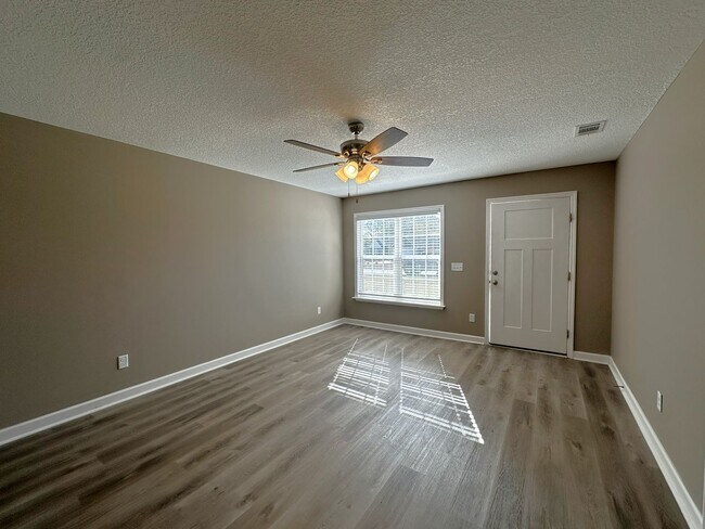 Foto del edificio - 419 Peters St