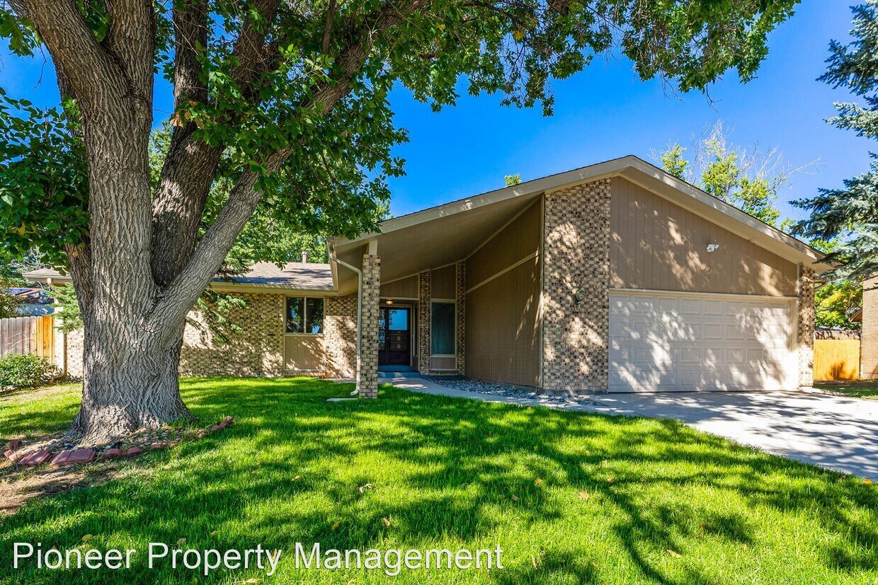 Foto principal - 5 br, 3 bath House - 1873 S Owens St