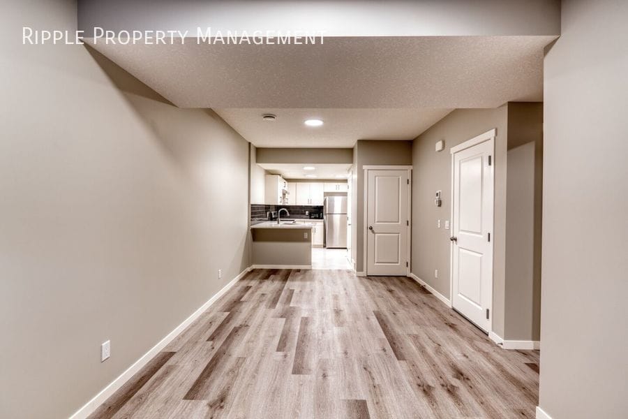 Primary Photo - Modern 1 Beds, 1 Baths Basement/Lower | Av...