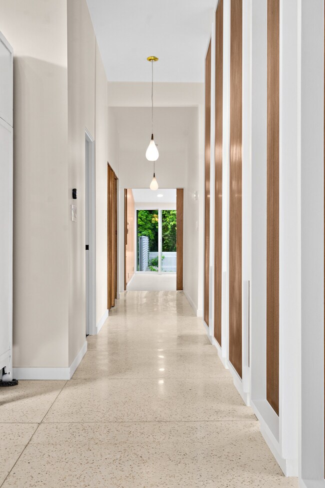 Foto del edificio - 9 Maple Ln