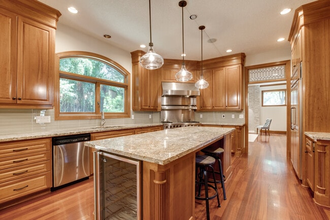 Foto del edificio - 1099 Troon Rd