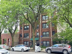 Building Photo - 4549 N Damen Ave