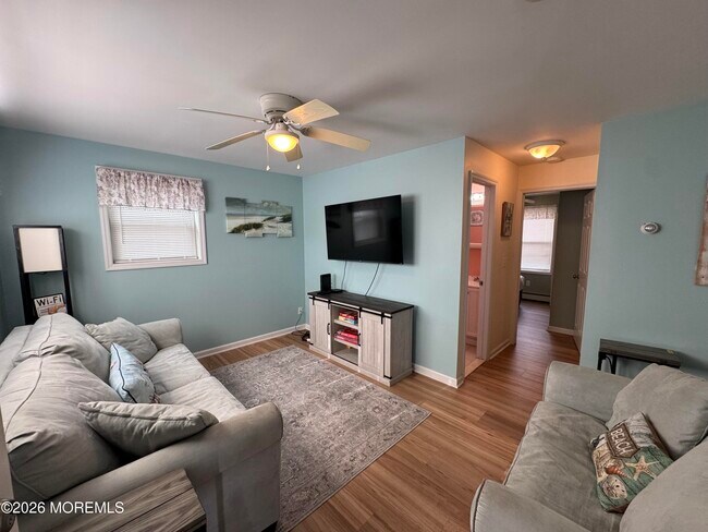 Foto del edificio - 270 Sherman Ave