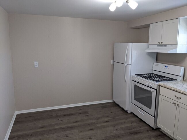 Foto del edificio - 1826 W 8th St