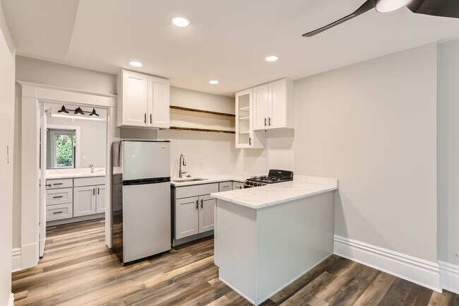 Foto del edificio - 1212 Columbine Street, Unit 2