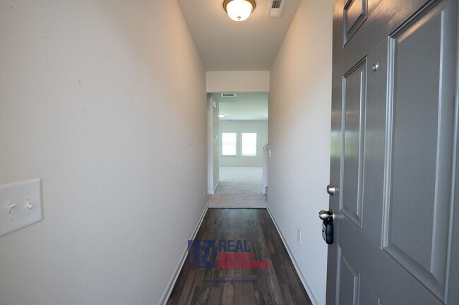 Building Photo - Welcome to Your Dream Home in Adairsville!