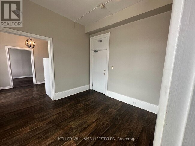 Building Photo - 89 Ontario Rd