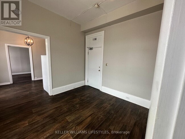 Photo du bâtiment - 89 Ontario Rd