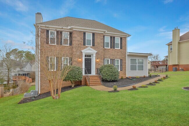 Building Photo - 1818 Tilliewood Trl Ne