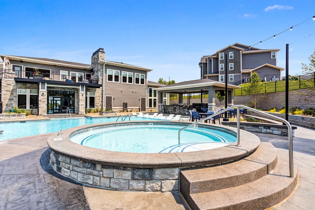 Icon Apartment Homes at Hardin Valley Apartments in Knoxville, TN