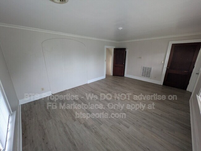 Foto del edificio - 1532 W Barker Ave