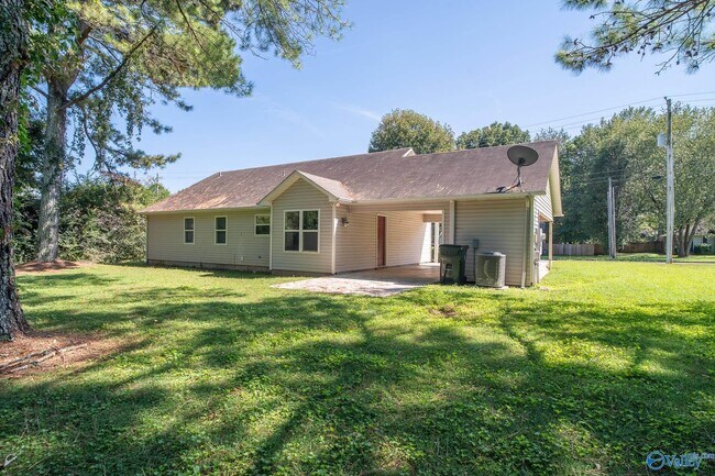 Foto del edificio - 107 Ann Bradley Dr