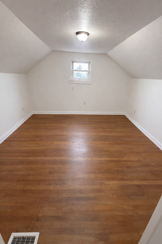 Foto del edificio - 2314 Broadway Ave