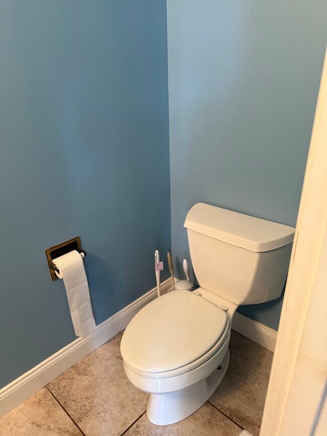 Foto del edificio - 5415 Whisper Wood Cir