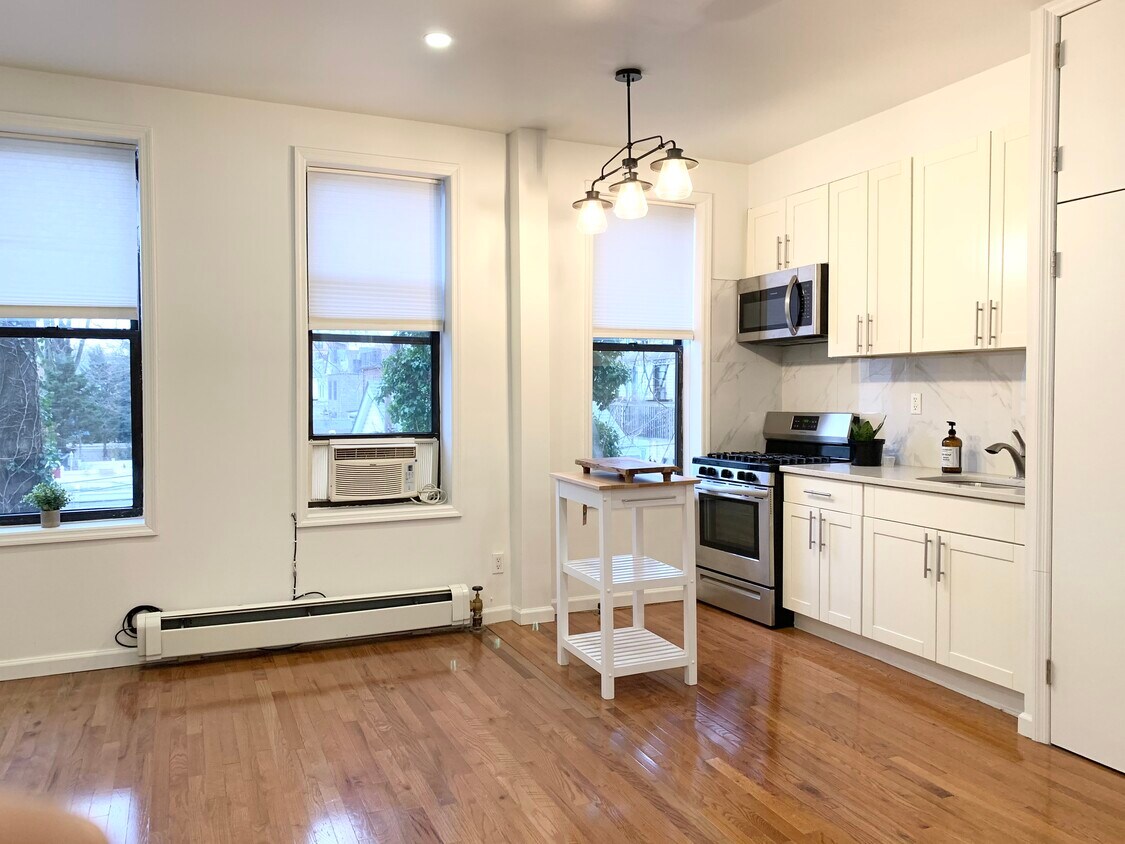 Primary Photo - 7601 3rd Ave