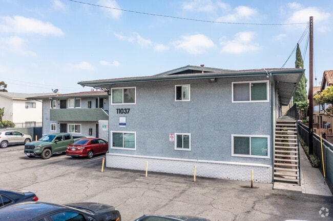 Building Photo - 11037 Ferina St.