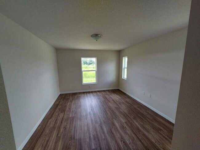 Foto del edificio - NEW CONSTRUCTION READY FOR MOVE-IN