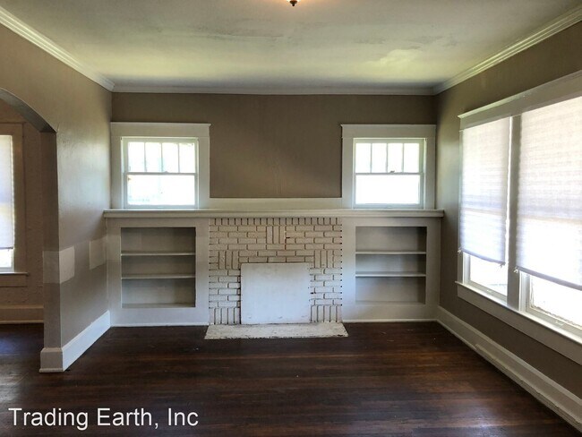 Building Photo - 3 br, 1 bath House - 3106 Border Street