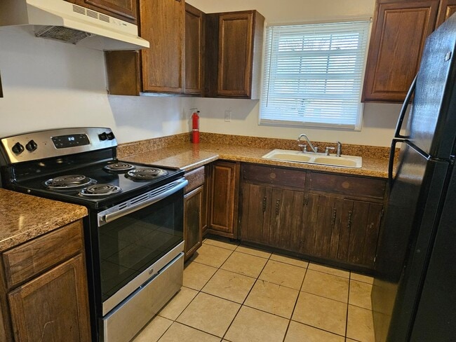 Photo - 1012 Pierce St Apartment