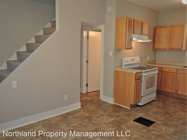 Foto del edificio - 3 br, 1 bath House - 1106 Titus Avenue