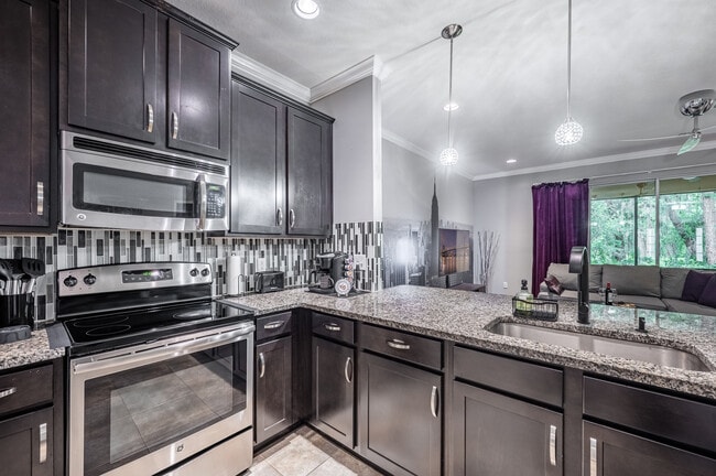 Building Photo - 8303 Pine River Rd