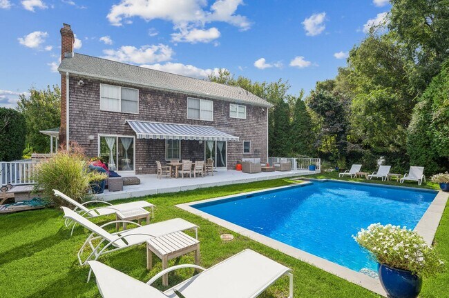 Foto del edificio - 25 Meadowgrass Ln