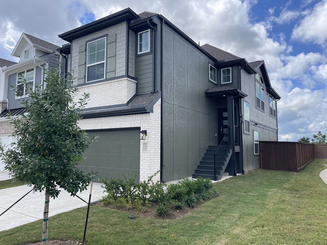 Foto principal - 10130 Agave Pt Ln