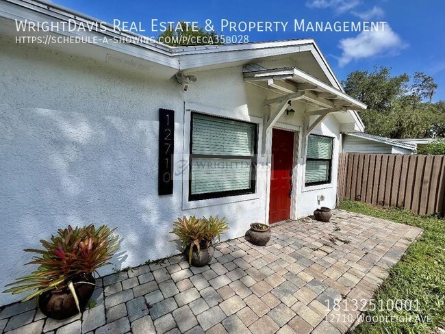 Foto del edificio - 3/2 Carrollwood home  Available Now!