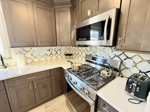 Foto del edificio - 33 Willow Wood Ct