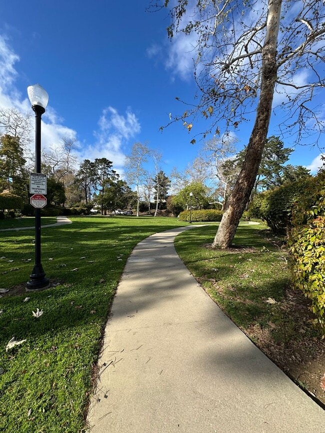 Foto del edificio - 7775 Camino Glorita