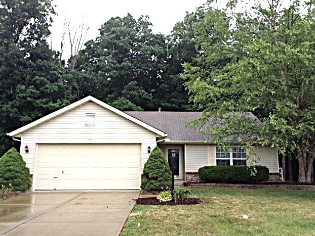 Foto principal - 3915 Little Creek Dr