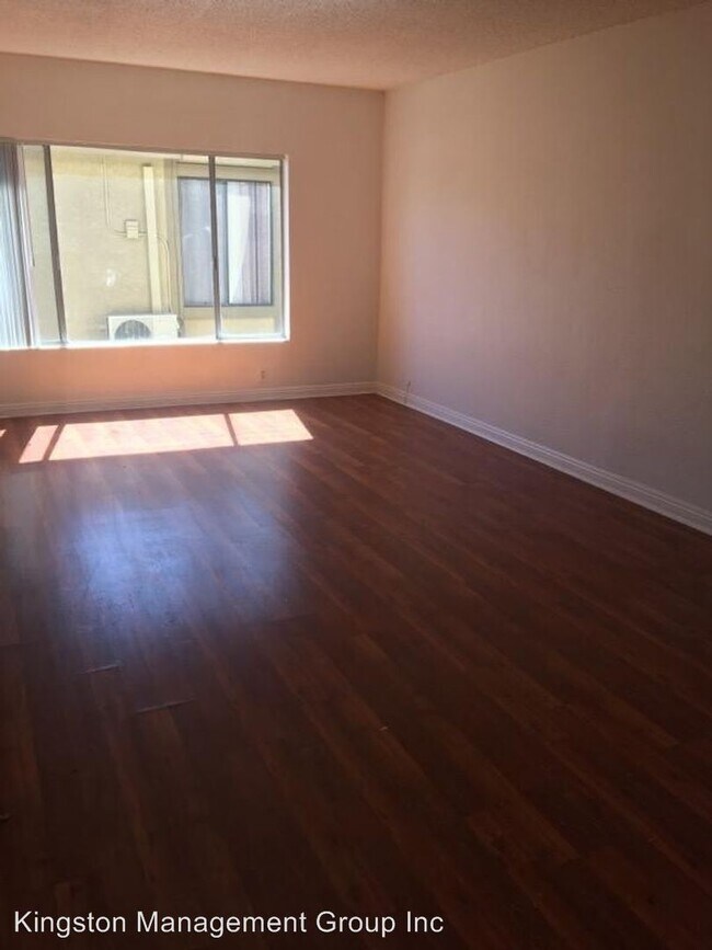 Foto del edificio - 12906 Doty Ave
