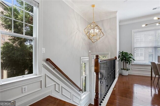 Building Photo - 2024 Cobblestone Cir NE