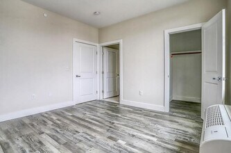 Building Photo - 140 Avenue B